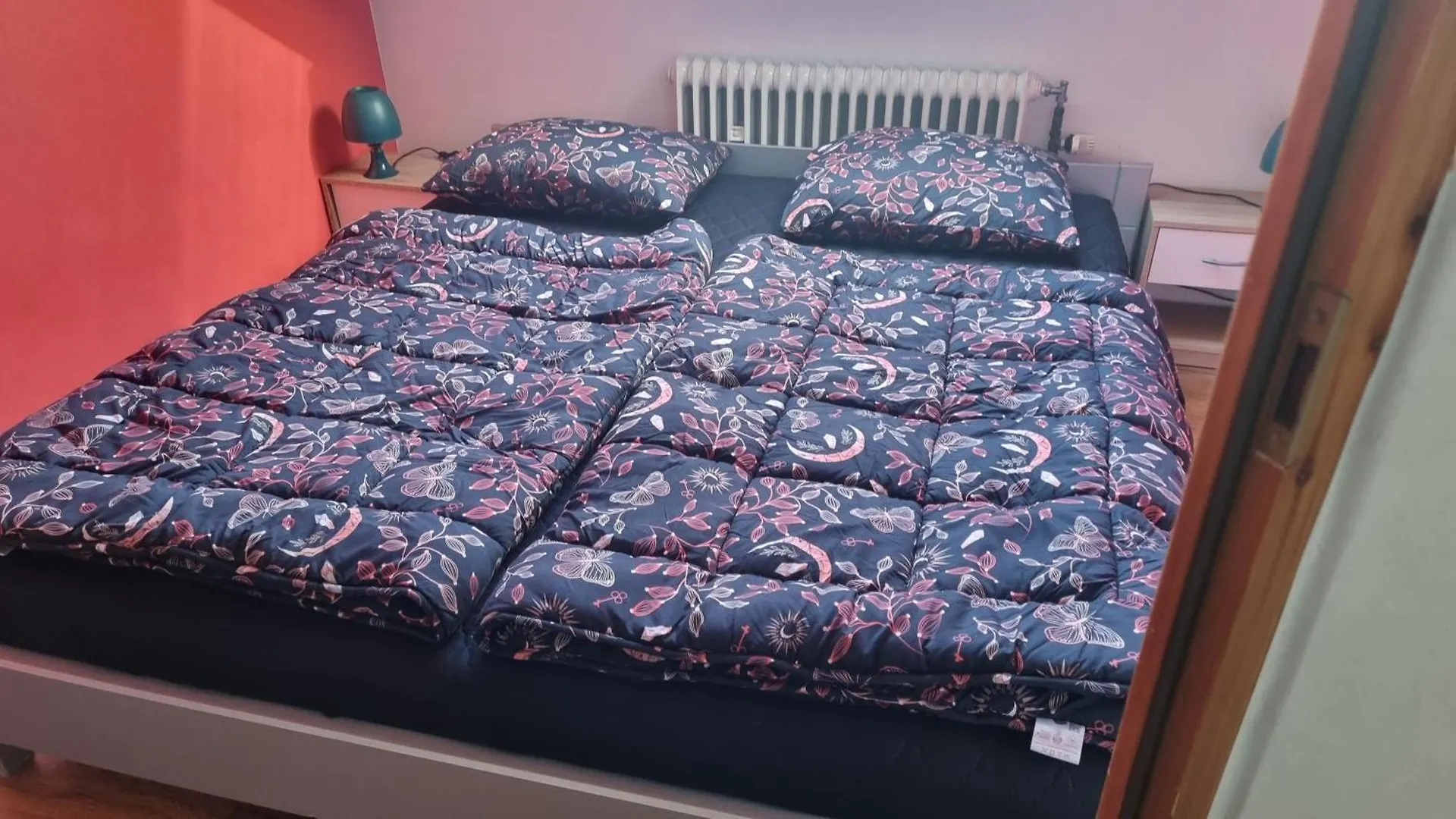 Apartment gemütliche Zimmer im Einfamilienhaus Köln